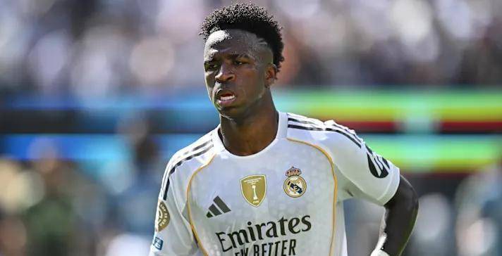 维尼修斯聊生涯：为皇马和巴西踢球是终身愿望